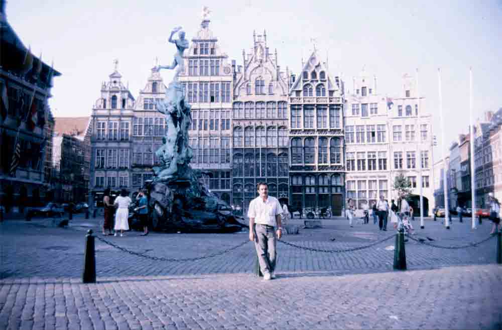 13 - Belgica - Amberes